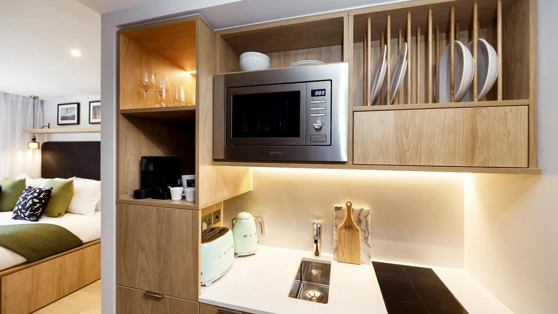 Wilde Aparthotels Edinburgh Grassmarket 4*,