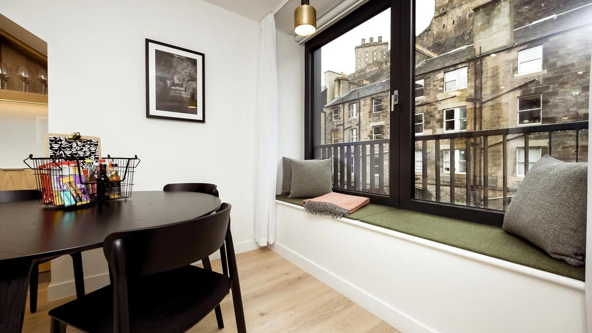 Wilde Aparthotels Edinburgh Grassmarket 4*,  Ηνωμένο Βασίλειο